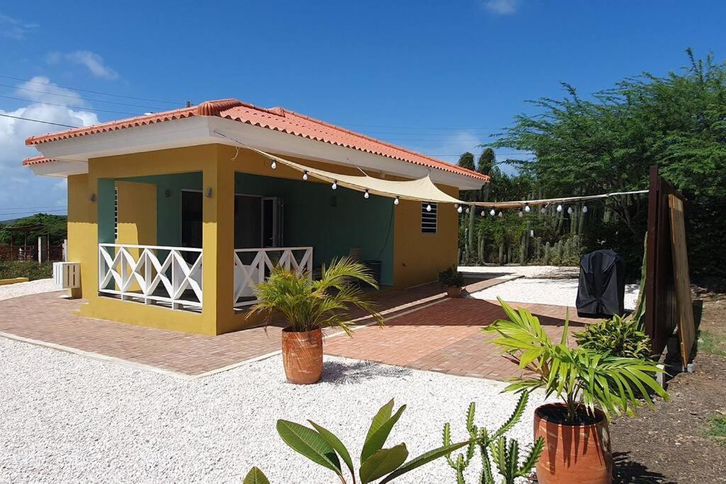 Local Willibrord Lodge Willibrordus Ngoại thất bức ảnh